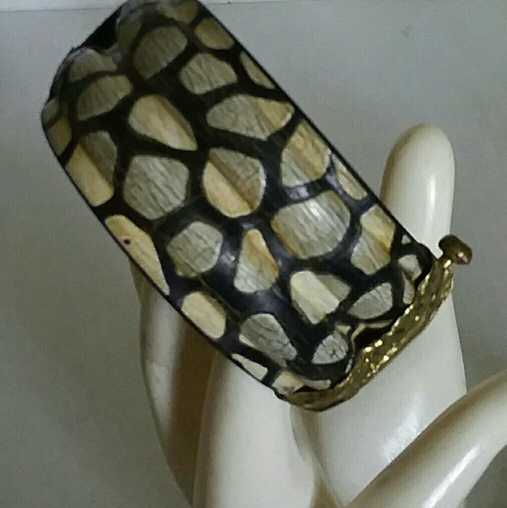 (SOLD) VINTAGE CLAMPER BANGLE BRACELET